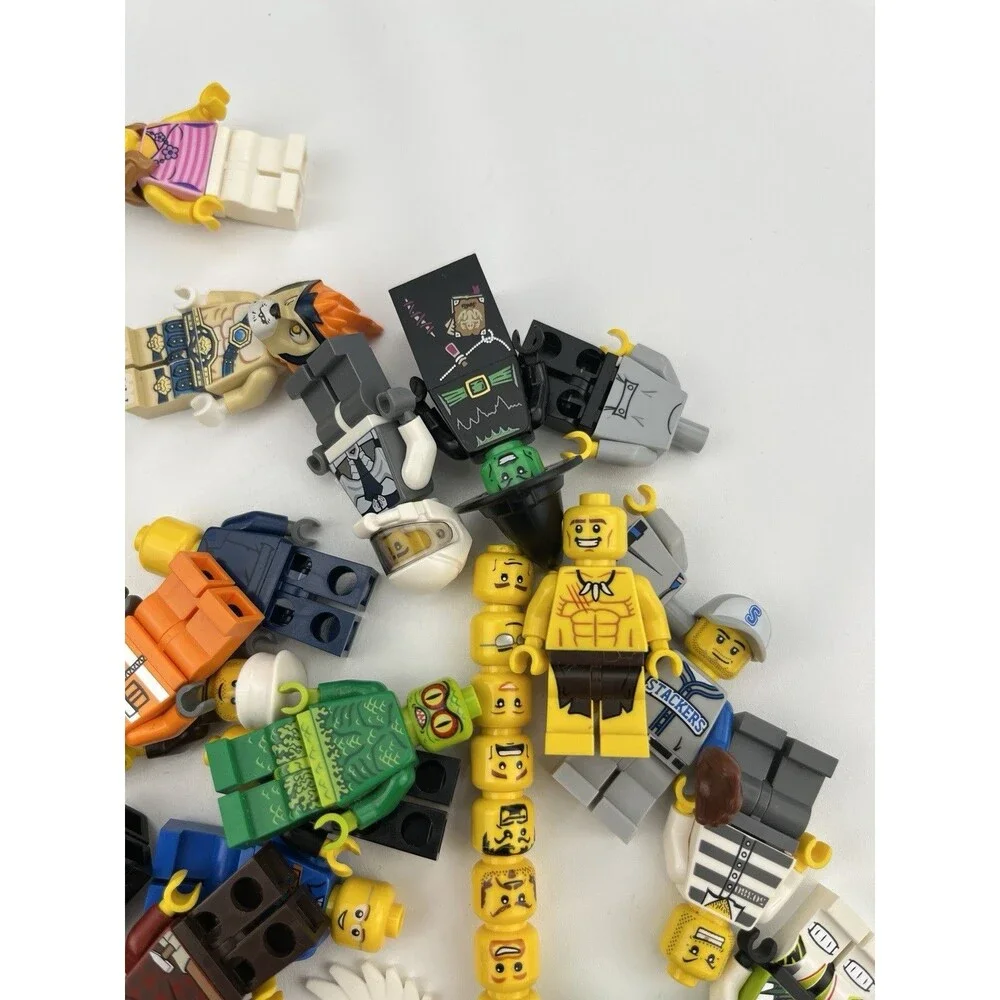 LEGO Minifigure Accessories Random Lot Mini Figure Lot + pieces